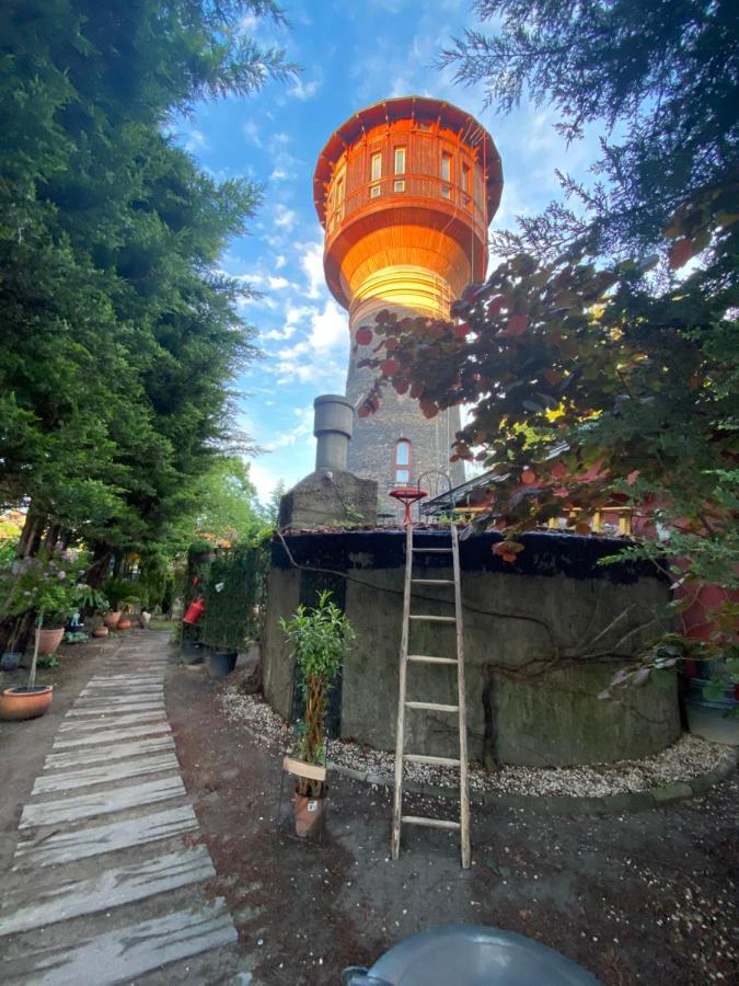 Water Tower Budapest 1097 Exteriör bild